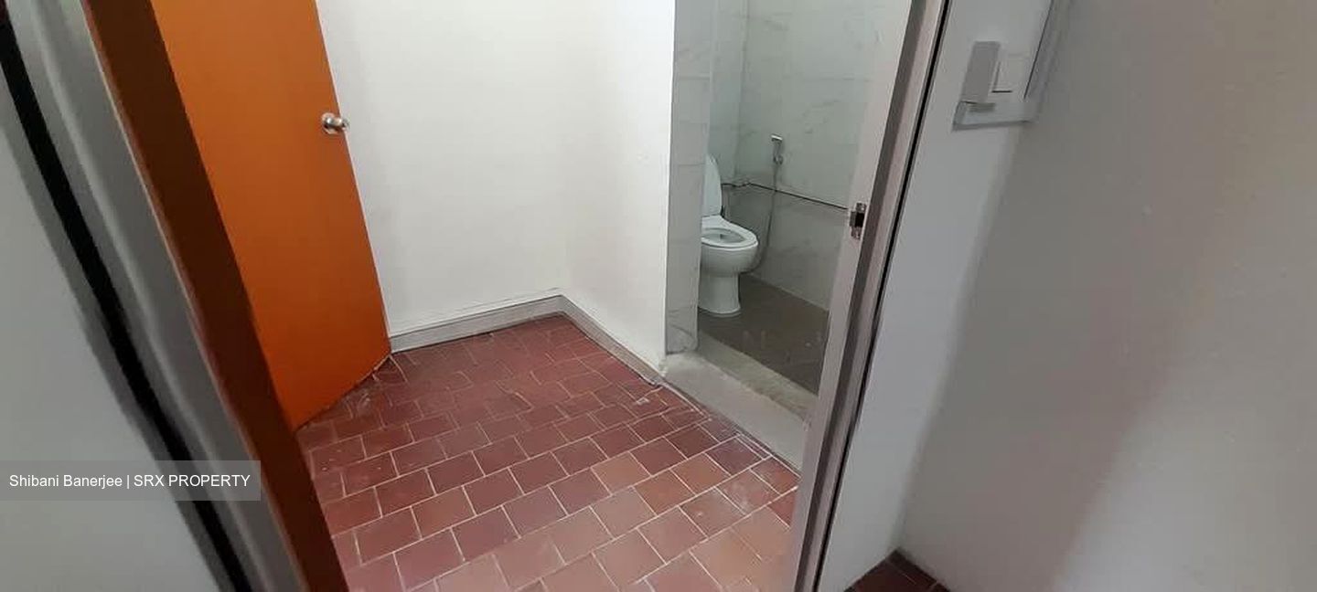 Guan Hua Warehouse Building (D13), Factory #553870221